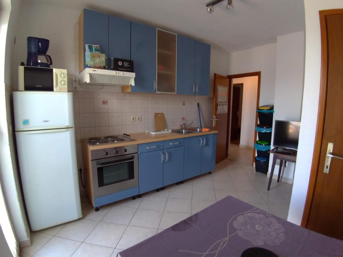 Apartment Njivice 15904B Esterno foto