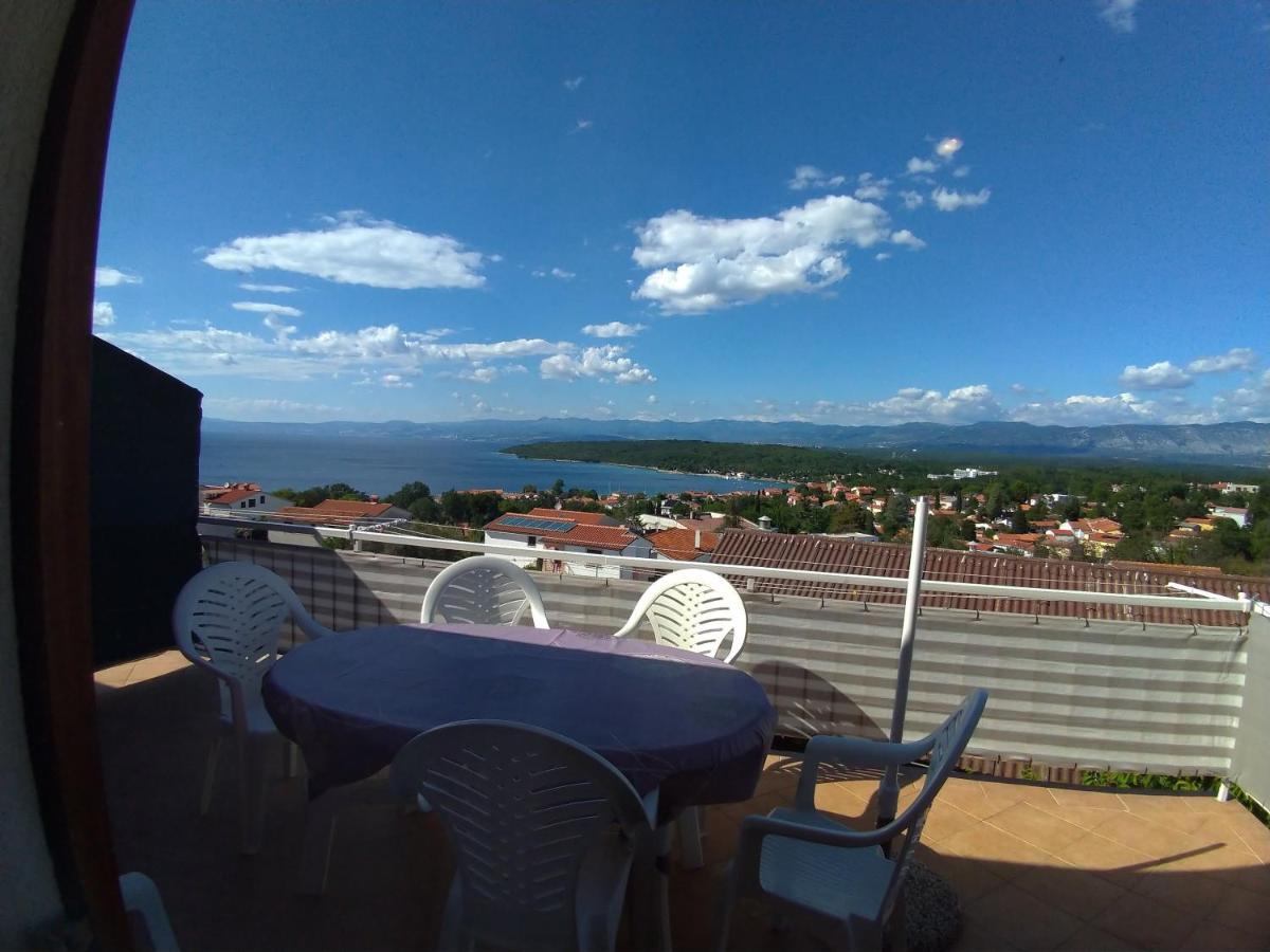 Apartment Njivice 15904B Esterno foto